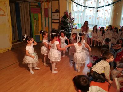 коледно тържество 2017 - ДГ Здравец - Стралджа