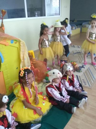 Празник на есента - ДГ Здравец - Стралджа